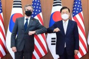 한미 외교 “북핵 시급한 중대 문제…한미동맹은 핵심축”
